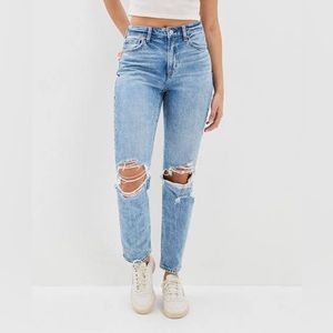 American Eagle Strigid Mom Jeans | Size 10